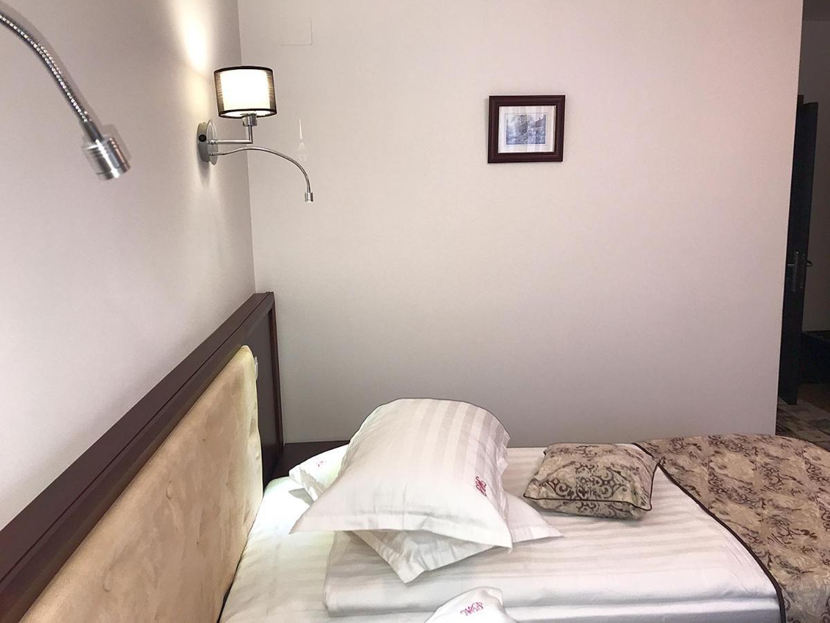 Casa Pino Hotel บราชอฟ ภายนอก รูปภาพ